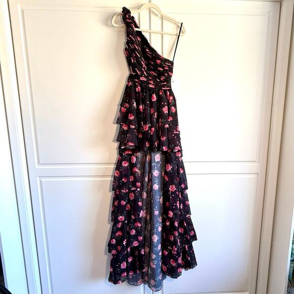 NWT Mac Duggal one-shoulder, high-low black gown with a red/pink floral print. - Picture 5 of 15